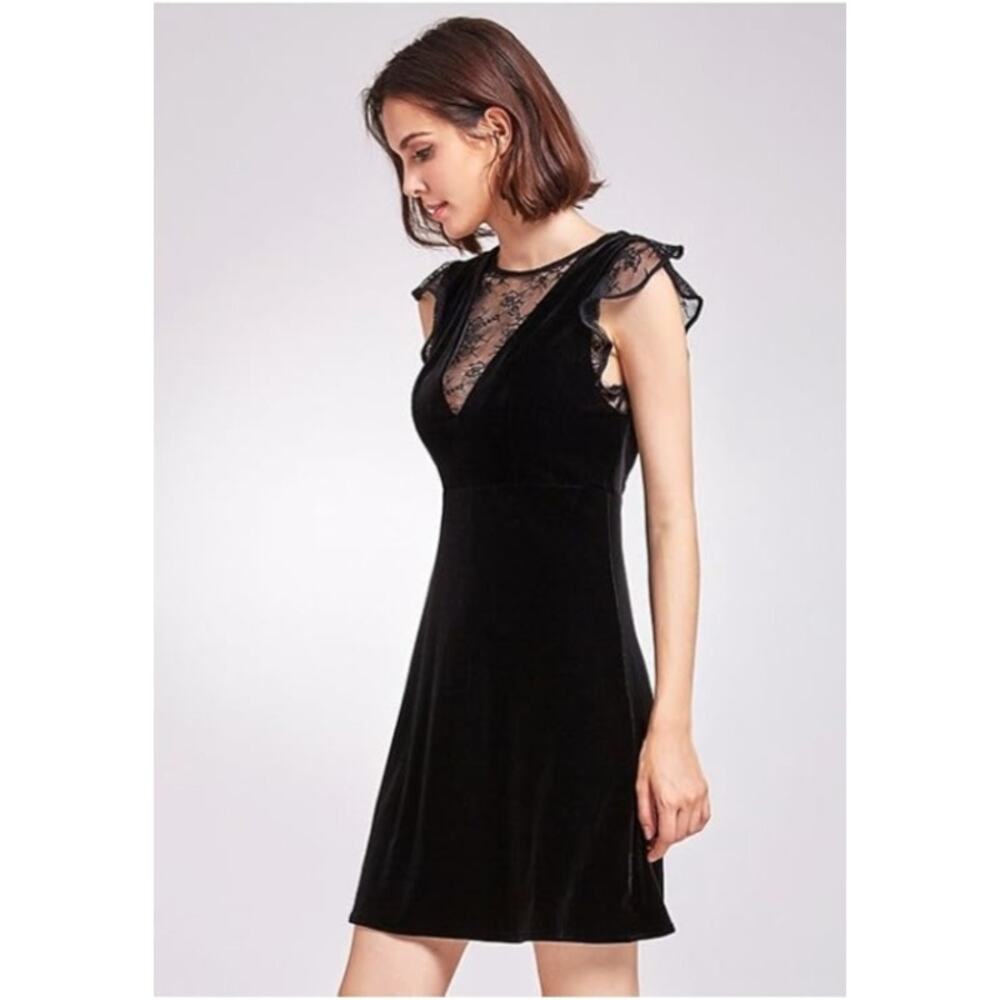 4923)Alisa Pan Black Velvet Lace Goth Mini Skater Dress Size 8. nwot